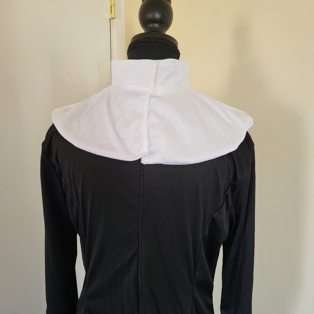 HALLOWEEN Nun Costume NWOT - Picture 6 of 14
